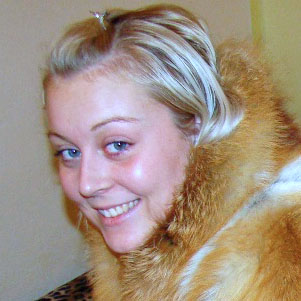 Niki in red fox fur jacket